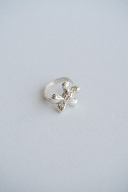 Flower ring